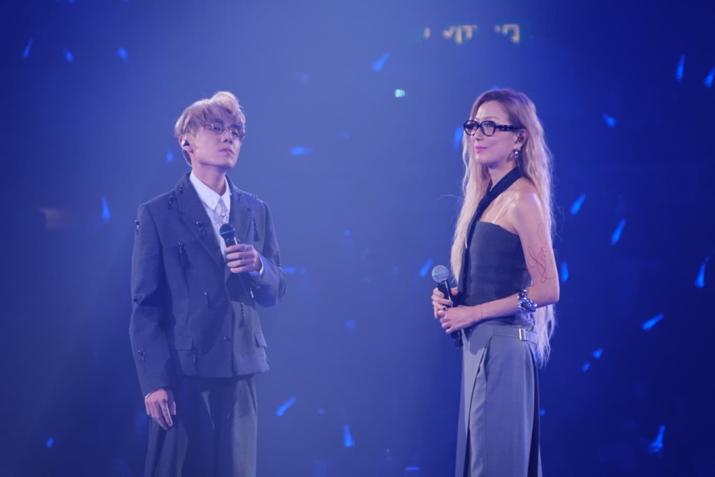 昨日（19日）是Sammi 53歲生日正日，她晚上到紅館為林家謙演唱會擔任頭場嘉賓。