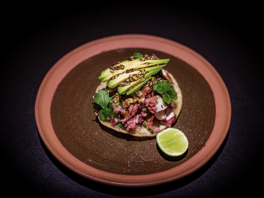 慢煮八爪魚多士伴牛油果$148港元 慢煮八爪魚多士伴牛油果$148港元