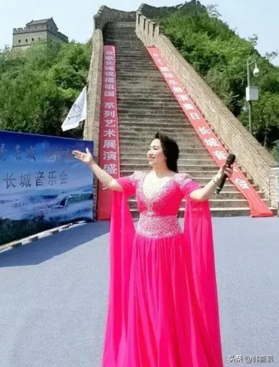 解亞嬌一生醉心唱歌。