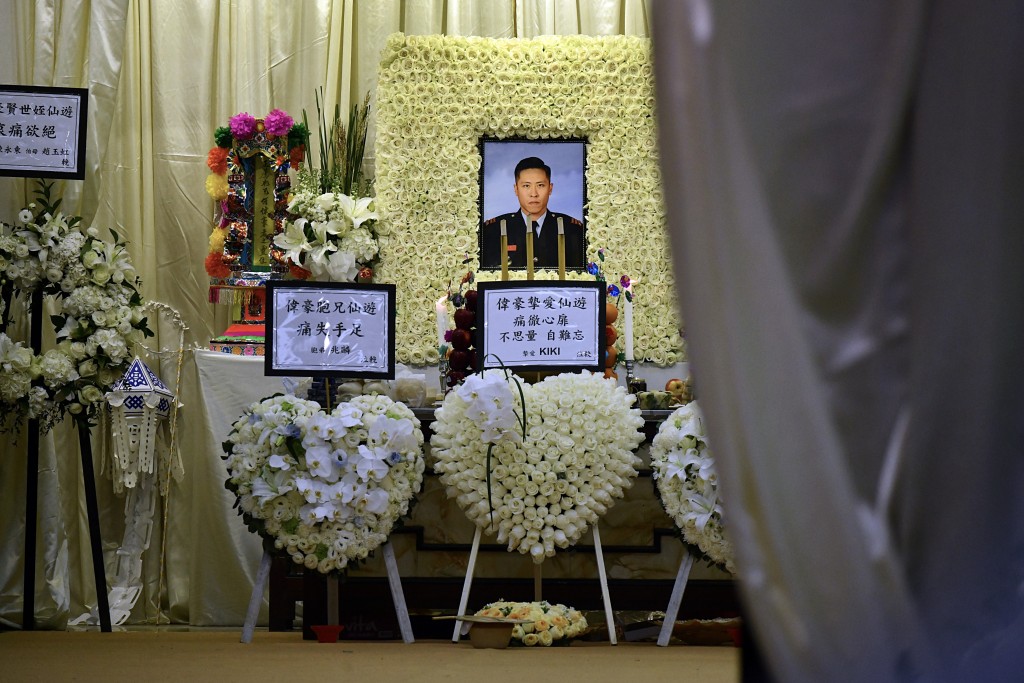 何偉豪英勇殉職，消防處今（19日）日在紅磡世界殯儀館舉行最高榮譽喪禮。