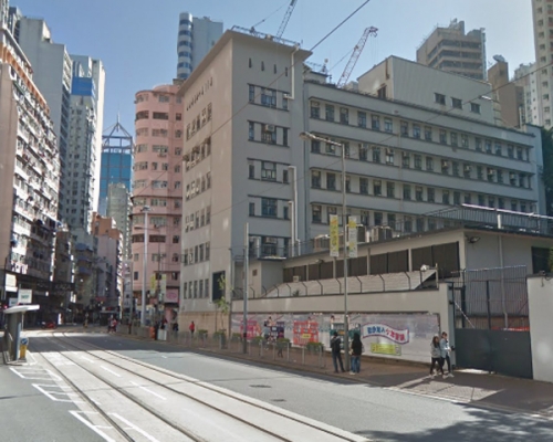 德輔道西及干諾道西的部份行車線現已臨時封閉。 資料圖片