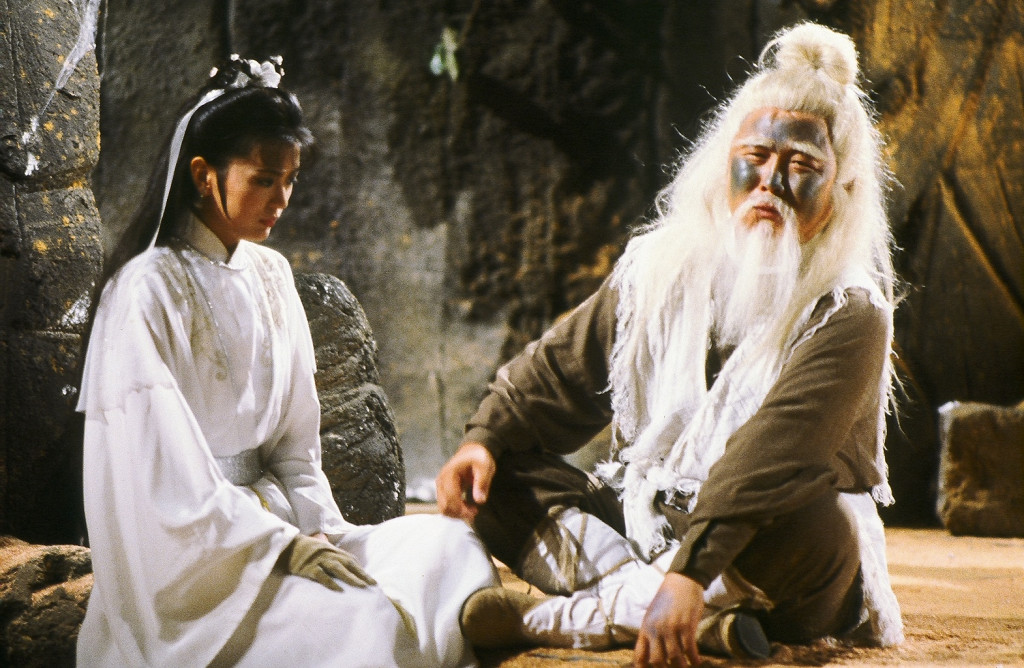 秦煌（右）由70年代佳視到80年代TVB，曾五度在《神鵰俠侶》及《射鵰英雄傳》系列出演「老頑童」周伯通一角。