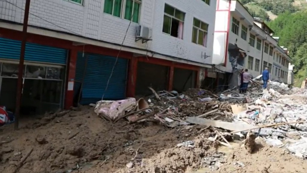 部分房屋被沖毀。網圖