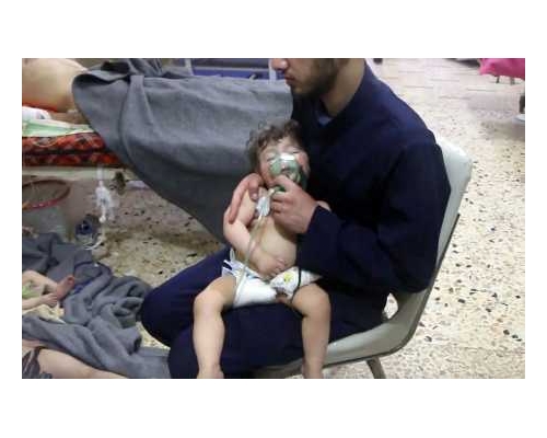 美國國務院指，敘利亞度瑪鎮疑遭毒氣襲擊的受害者症狀，與窒息性毒劑或神經毒劑造成的症狀吻合。AP