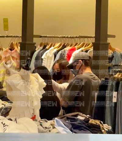 Frankie與圈外女友Christy拍拖兩年，私下甜蜜猶如恩愛小夫妻。（《東周刊》圖片）