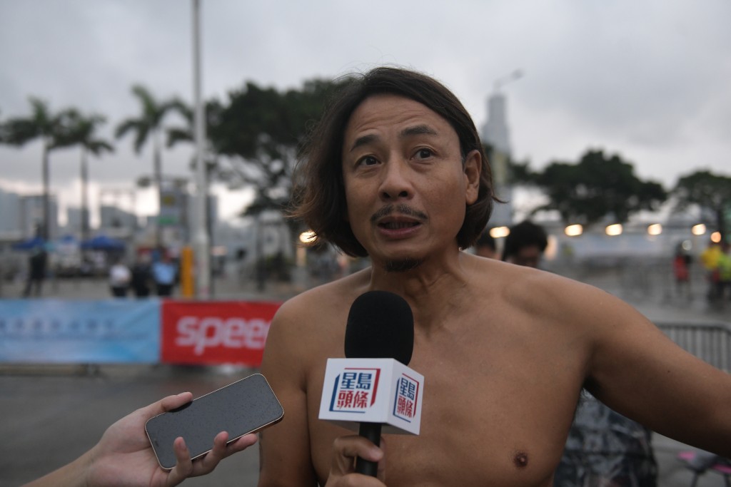 前香港游泳代表、藝人黃澤鋒。（陳極彰攝）