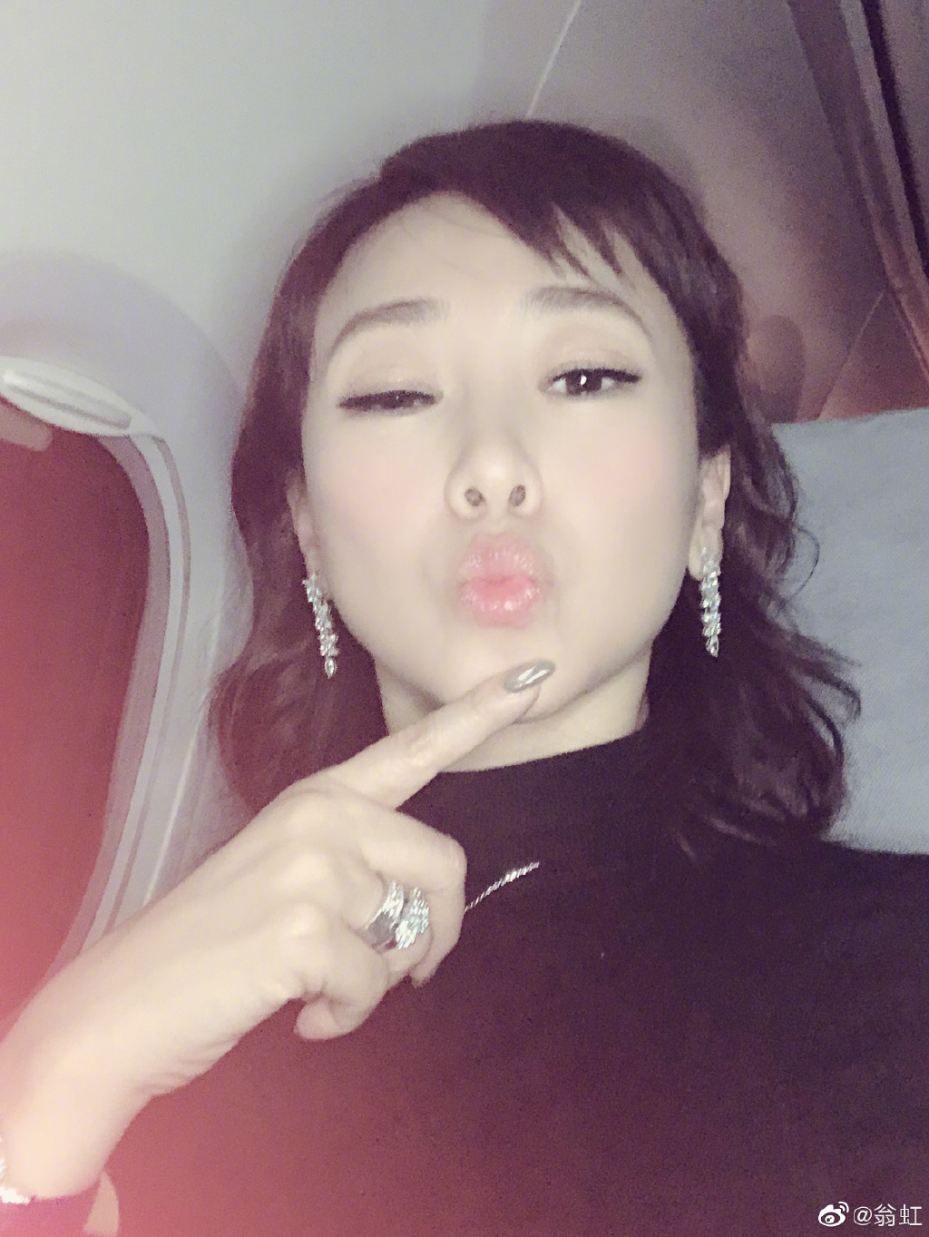 翁虹微博圖片