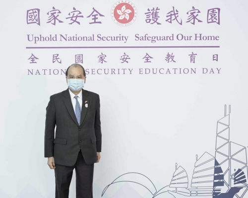 張建宗指《香港國安法》的實施立竿見影，令香港由亂變治，社會恢復平靜。張建宗網誌圖片