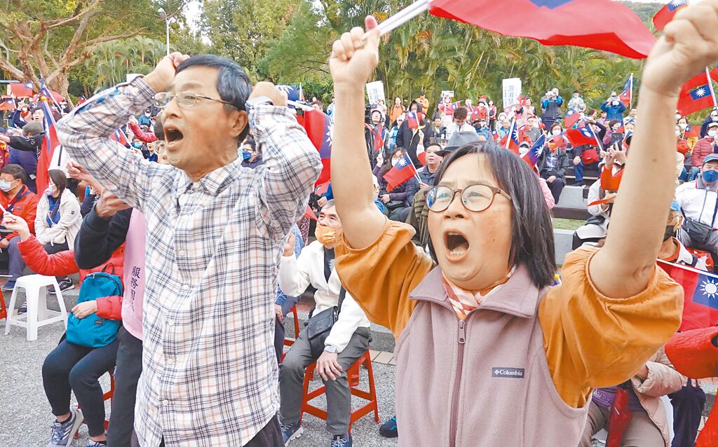 韩国瑜拥有大量支持者，政治能量颇强。中时新闻网