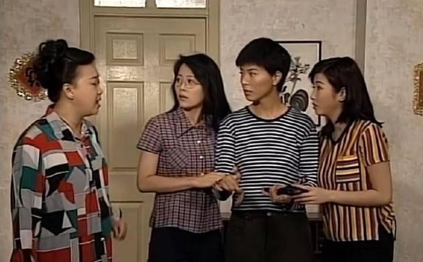 梁雪湄（右）曾拍不少TVB劇。