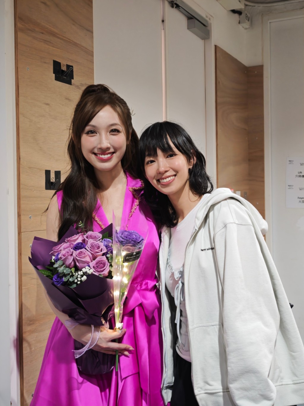 李靖筠昨晚在海兒演出的場次驚喜現身。