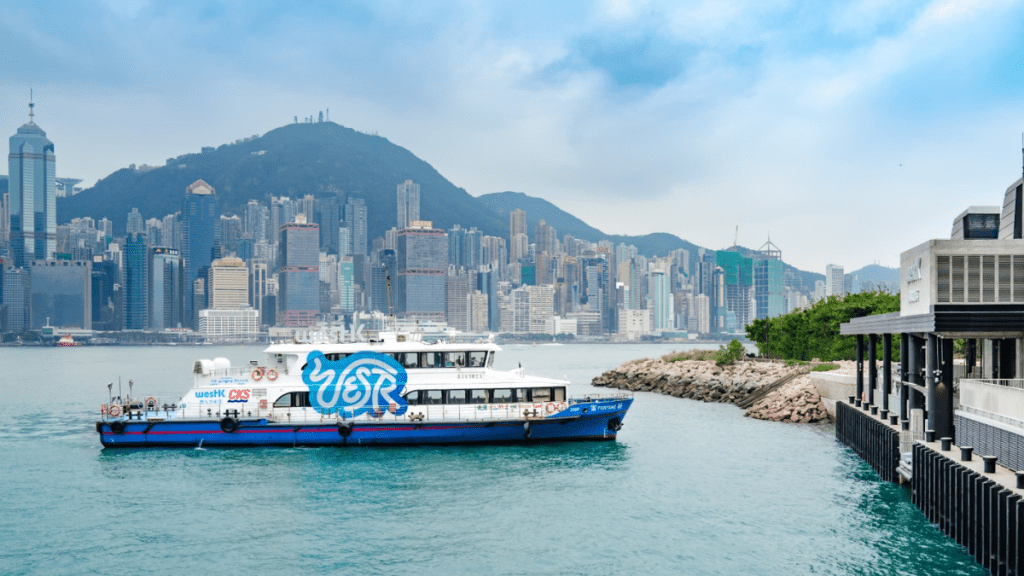 连接西九和中环的「西九渡轮」，已正式投入服务。﹙图片由西九文化区管理局提供﹚