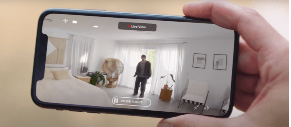 用戶可透過手機程式即時看到家中情況。