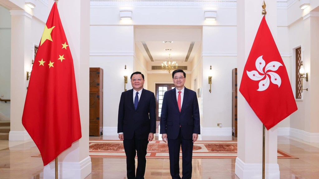 李家超(右)與廣東省省長王偉中會面。李家超FB