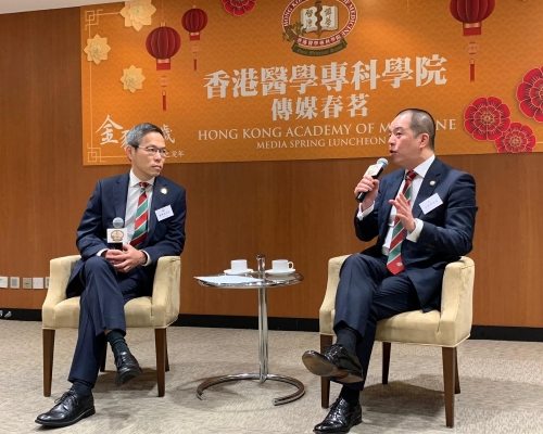 劉澤星（左）指，已選址香港大學深圳醫院設立「深港專科培訓中心」。