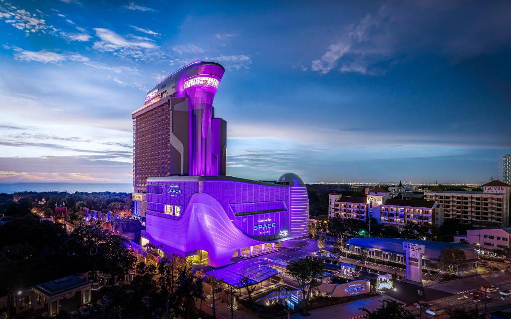今年8月开业的芭堤雅Grande Centre Point Space Pattaya，是目前泰国备受注目的新酒店。