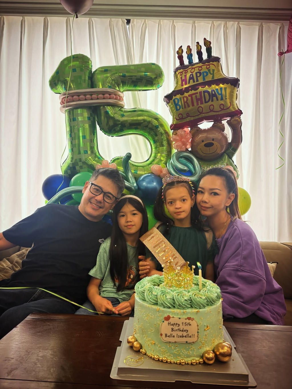 鍾麗淇去年底為大女慶祝15歲生日，已出現變化。