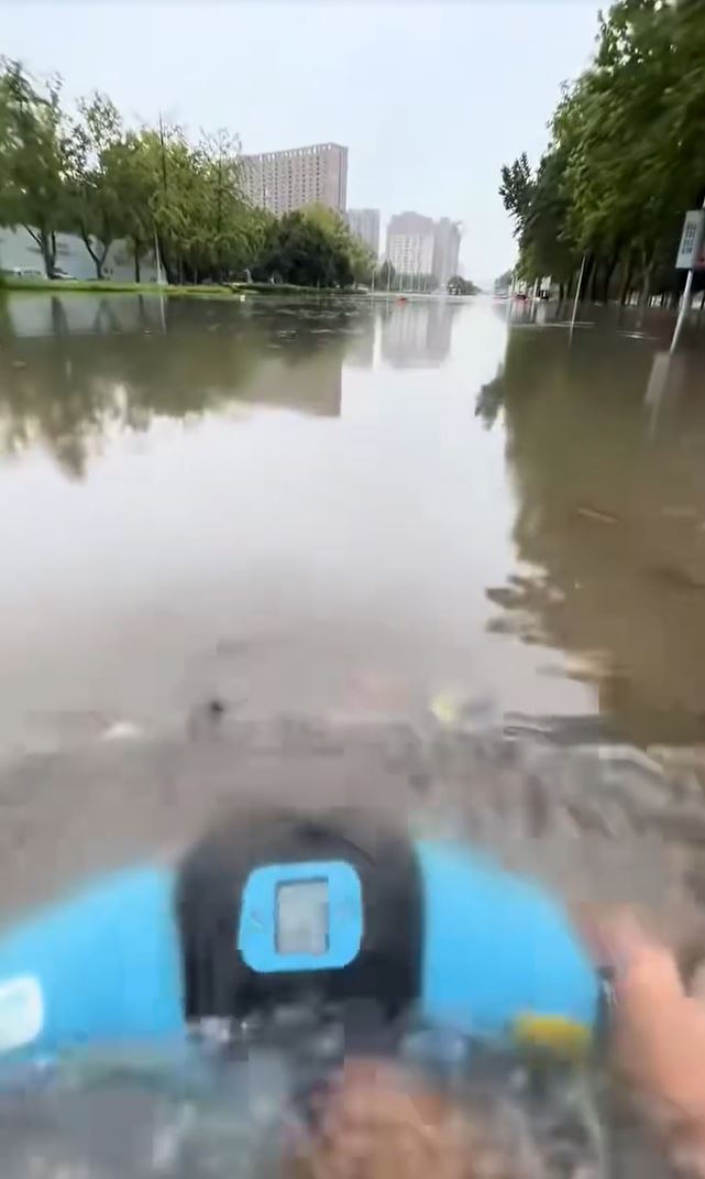 恩平有部份地區18日至今，錄得逾530毫米雨量。小紅書