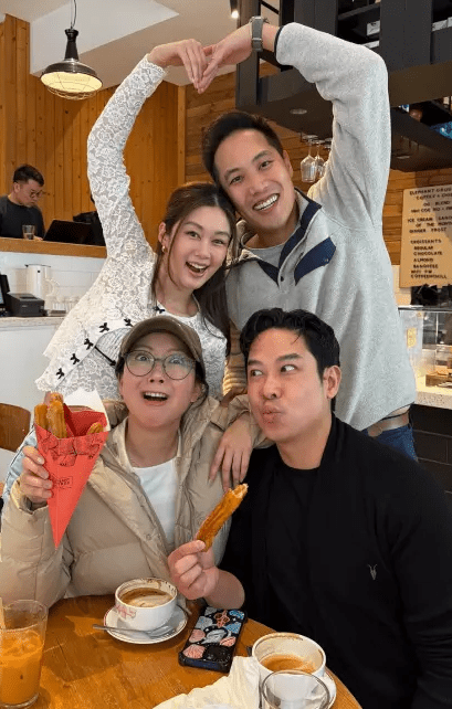 Sandra本月访港与好友岑丽香聚头。IG@jeenie.weenie