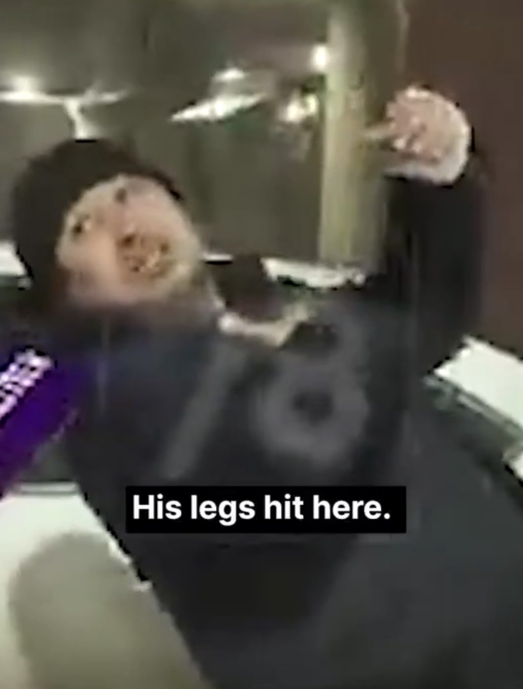 清潔工伊巴杜拉耶夫在救人過程中撞斷肋骨。(X@G R I F T Y／《每日郵報》)