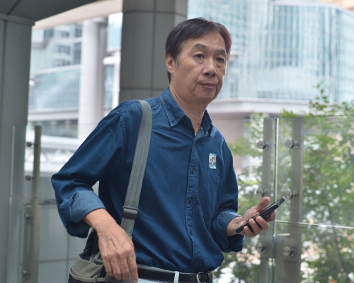 原告鄧志強。
