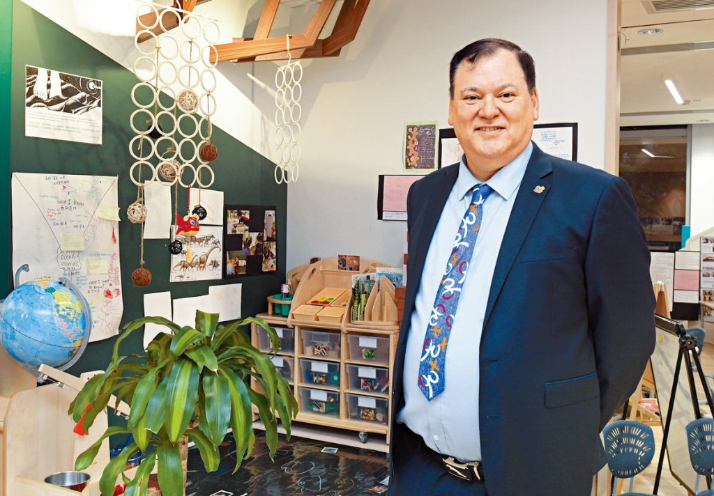 教育總監及行政校長史麥田指學校專業團隊注重良好的師生關係,重視與家長溝通。