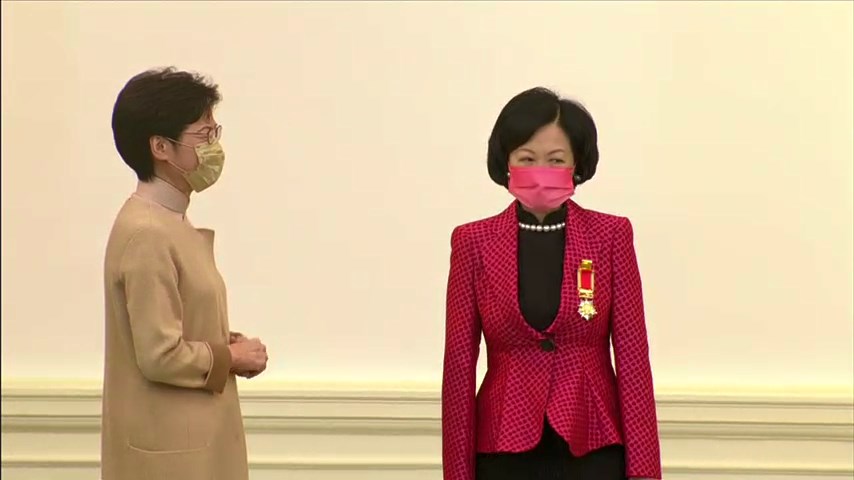 行政會議成員葉劉淑儀獲頒大紫荊勳章。