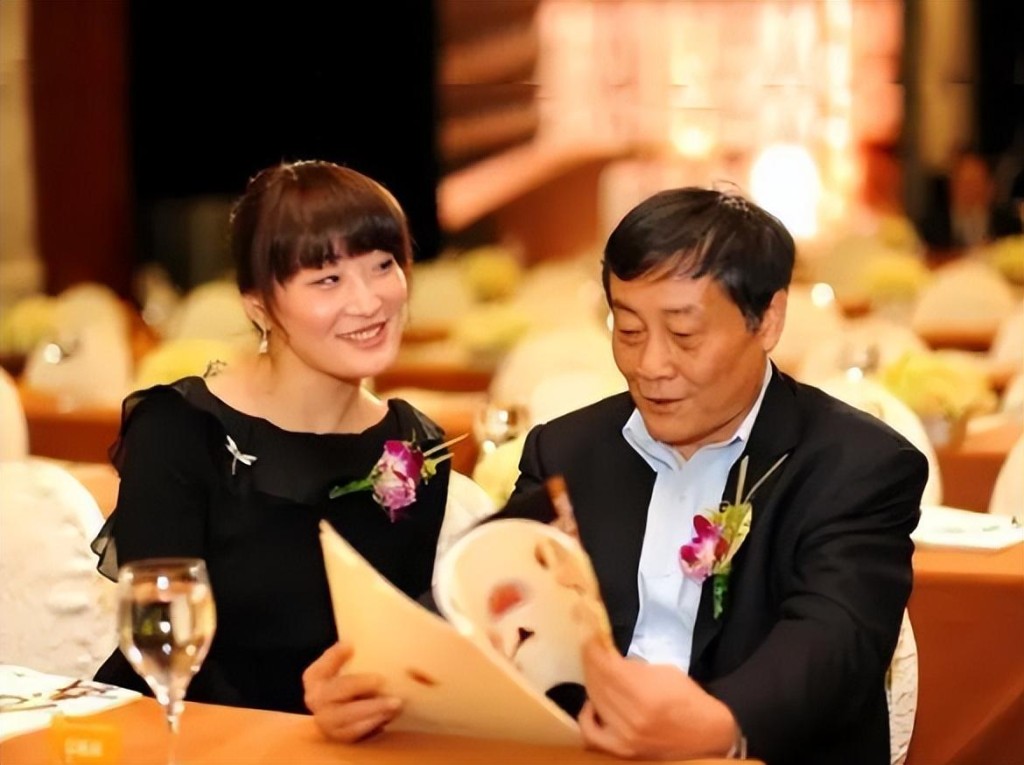 宗慶後一直對外表示宗馥莉是其「唯一獨生女」。資料圖片 宗慶後一直對外表示宗馥莉是其「唯一獨生女」。資料圖片