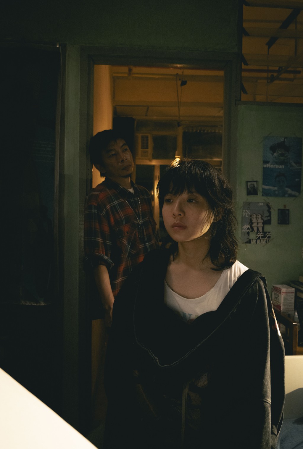 鍾雪瑩憑《善男信女》再度問鼎金馬影后,攜手台前幕後團隊期盼讓全球觀眾看見香港電影的生命力與特色。 鍾雪瑩憑《善男信女》再度問鼎金馬影后,攜手台前幕後團隊期盼讓全球觀眾看見香港電影的生命力與特色。