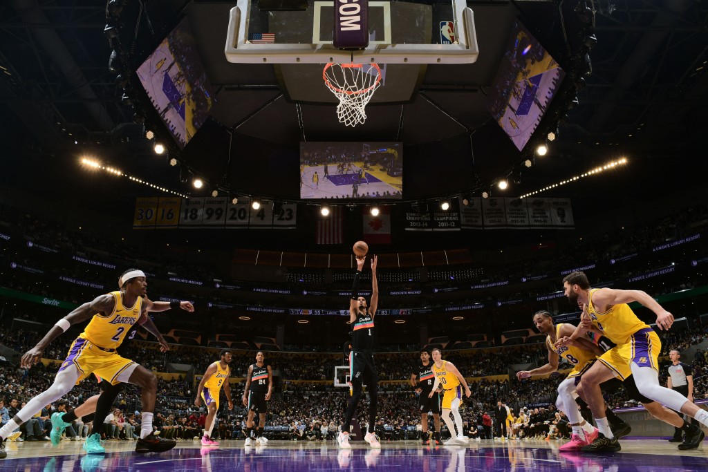 雲班耶馬上陣高效狂轟40分，以136:108擊敗湖人。法新社