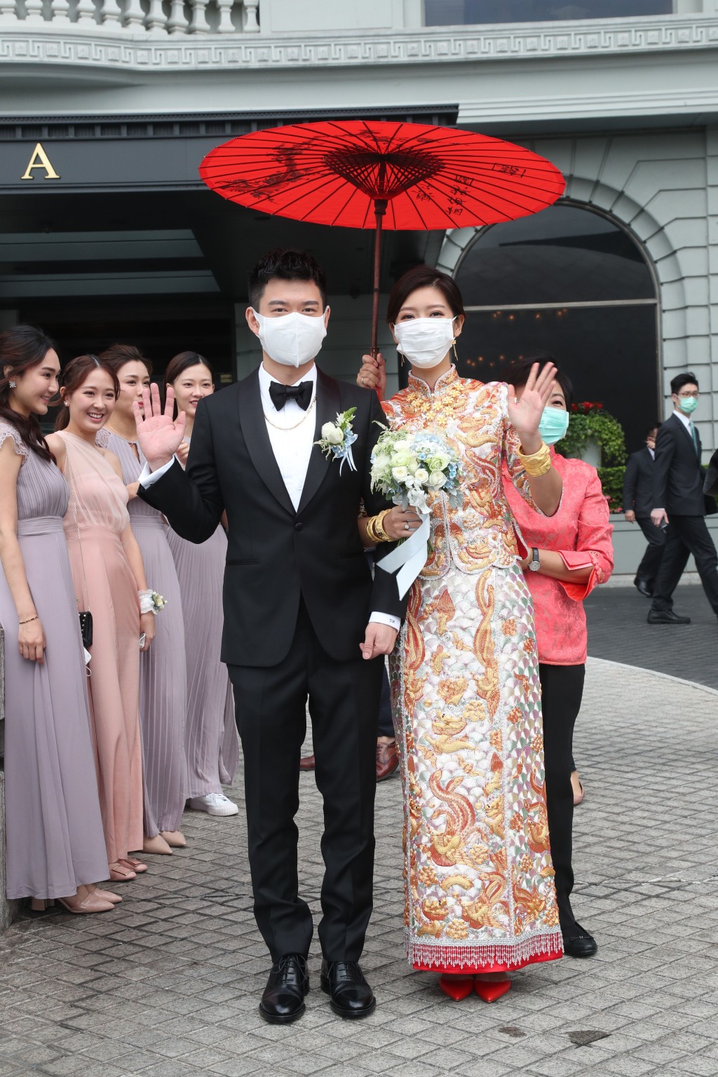 余香凝余香凝於2020年11月假半島酒店舉行婚禮及婚宴。