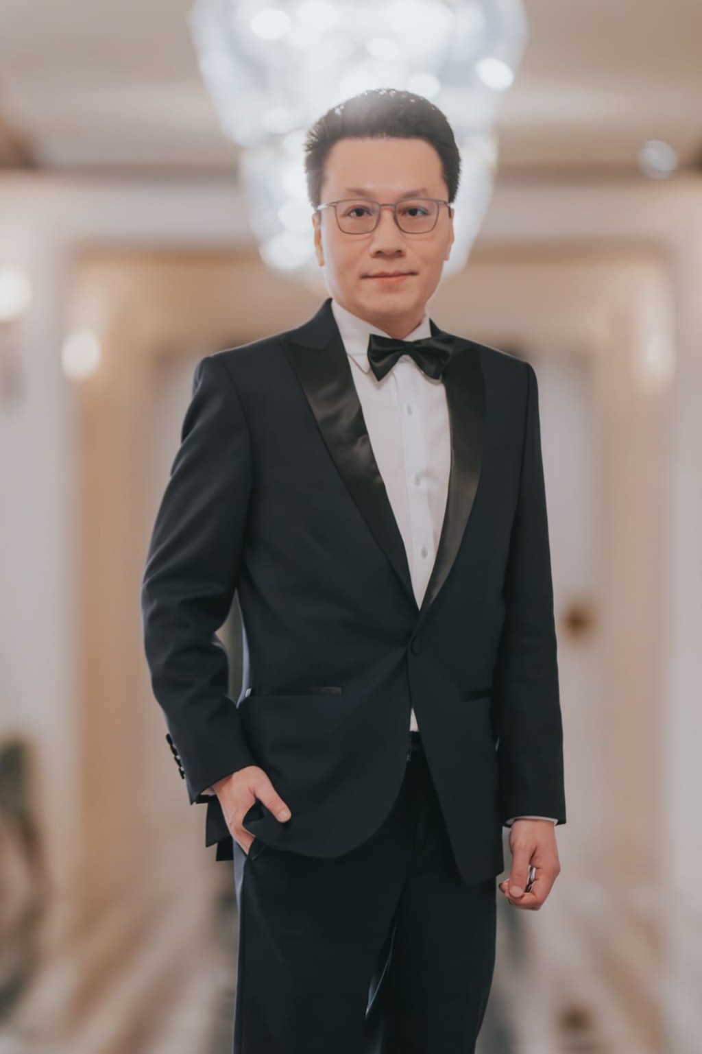 譚健業亦熱心公益,曾出任不少慈善團體的總理。 譚健業亦熱心公益,曾出任不少慈善團體的總理。