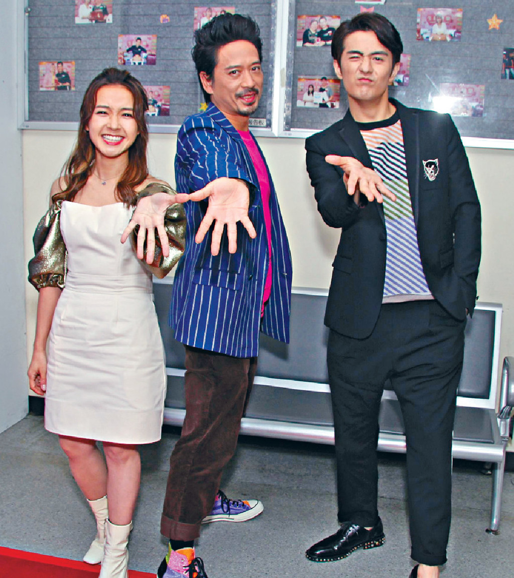 ■糖妹、Eric Kwok、Oscar被讚是令人睇得舒服嘅《勁歌金曲》主持人組合。

