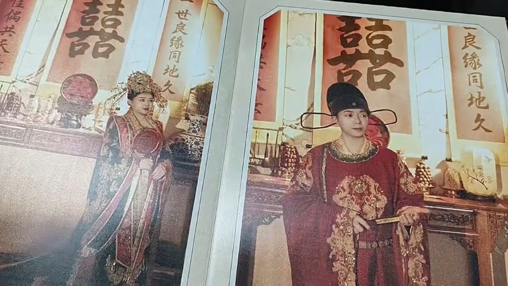 楊小姐要求公司退回相冊約2000元的費用。 楊小姐要求公司退回相冊約2000元的費用。