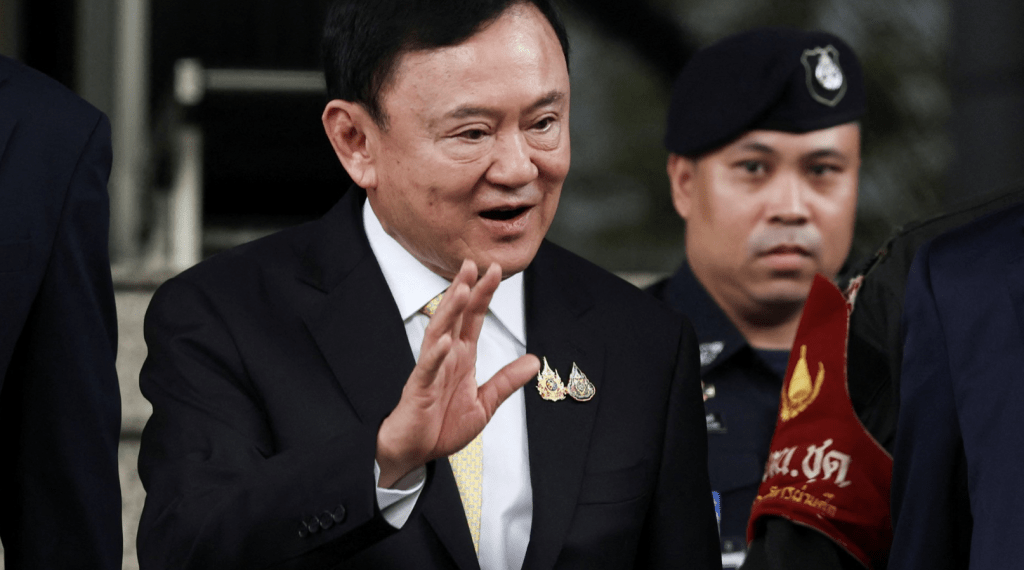 泰國最高法院周一裁定,他信須就旗下電訊企業出售事件補繳高達176億泰銖(約42.2億港元)的稅款及罰金。路透社 泰國最高法院周一裁定,他信須就旗下電訊企業出售事件補繳高達176億泰銖(約42.2億港元)的稅款及罰金。路透社