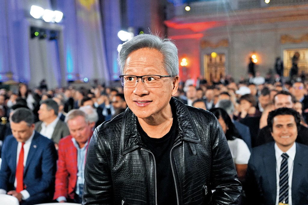 Nvidia行政總裁黃仁勳上月在華盛頓出席「贏得AI競賽」論壇。