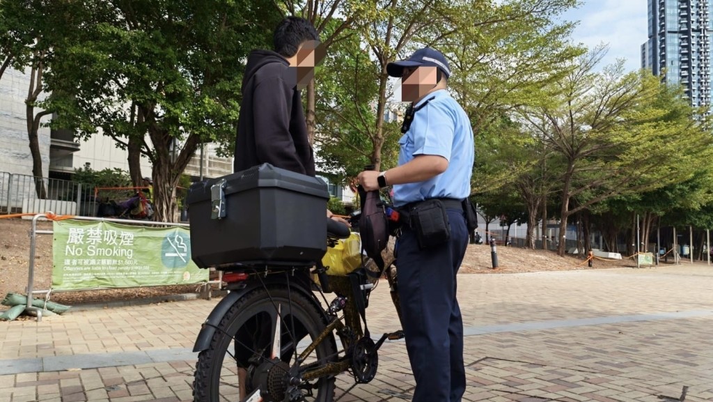 警方打擊荃灣非法電動單車 兩星期內拘8男。警方圖片