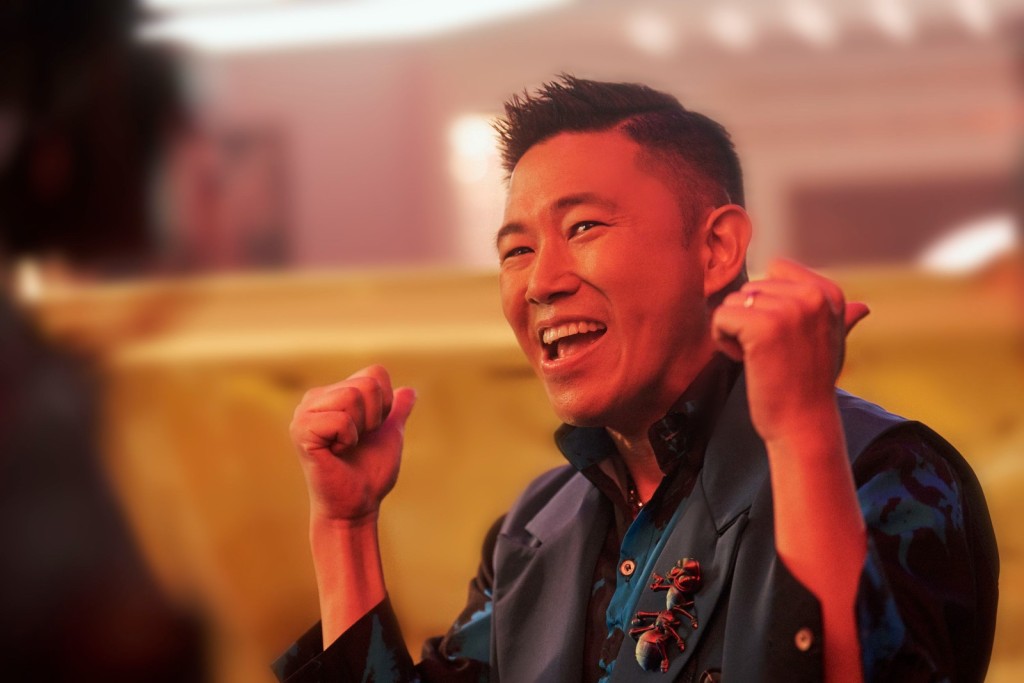 MC Jin返港與尹光、OneUp合作拍攝廣告。 MC Jin返港與尹光、OneUp合作拍攝廣告。