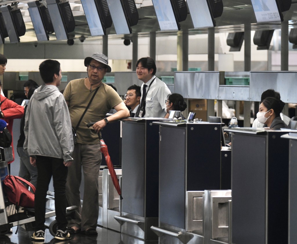 黑雨下機場情況。 黑雨下機場情況。