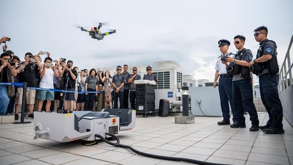 警隊推出小型無人機行動調配先導計劃,從以往按需求使用變為主動出擊,首階段在邊界警區及西九龍總區推行。 警隊推出小型無人機行動調配先導計劃,從以往按需求使用變為主動出擊,首階段在邊界警區及西九龍總區推行。