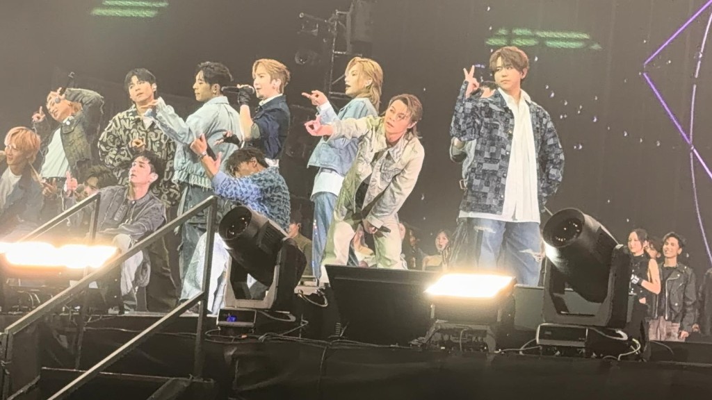 MIRROR演出時，全場high爆！