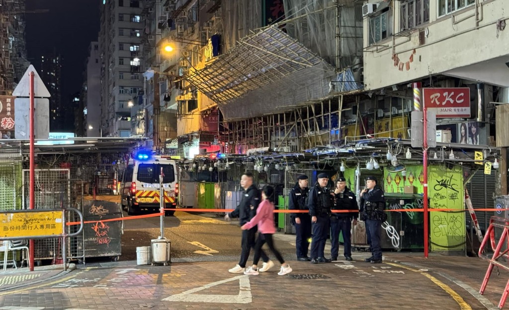 警方封鎖福華街調查。網圖