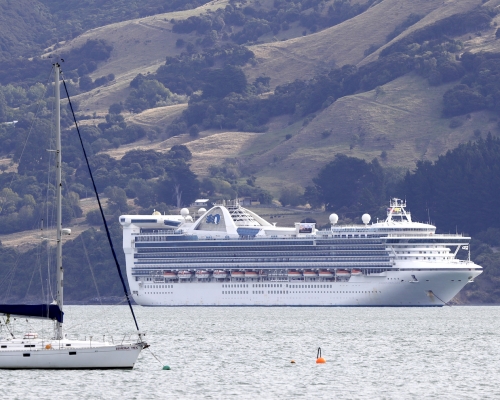 「黃金公主號」現時停泊在紐西蘭港口。AP