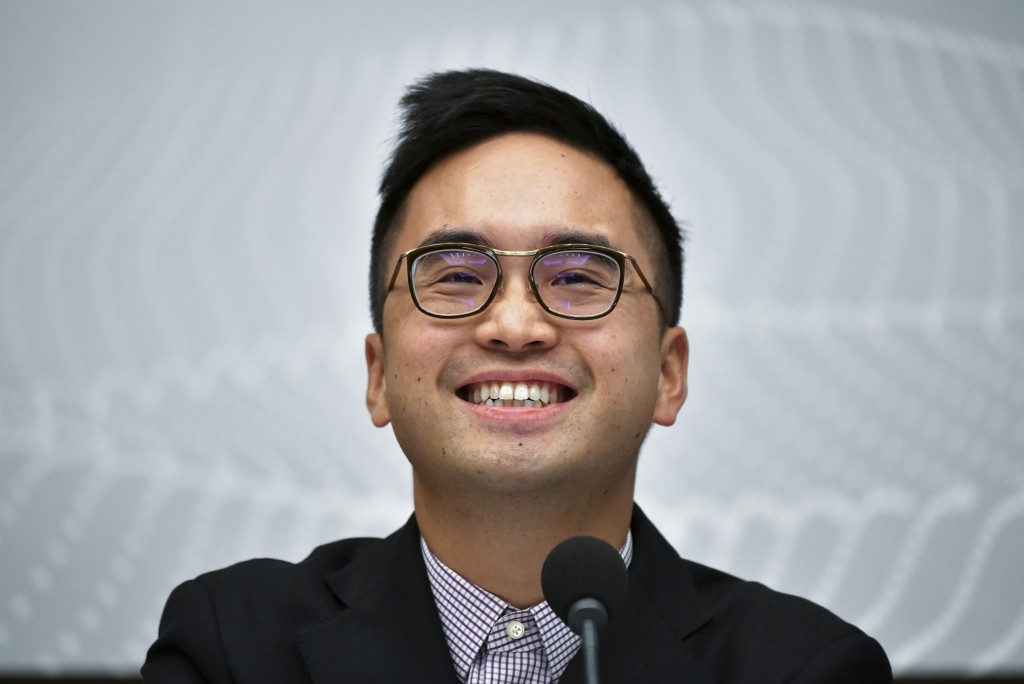 鄭志剛改任為執行副主席兼行政總裁。資料圖片