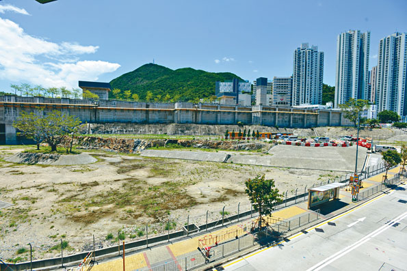 ■黄竹坑站三期项目，可建达一百五十万方呎。