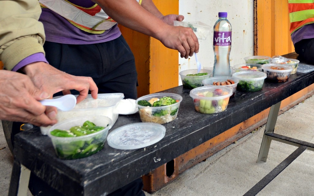 環保署建議首階段全禁即棄發泡膠餐具以及堂食即棄塑膠餐具。資料圖片