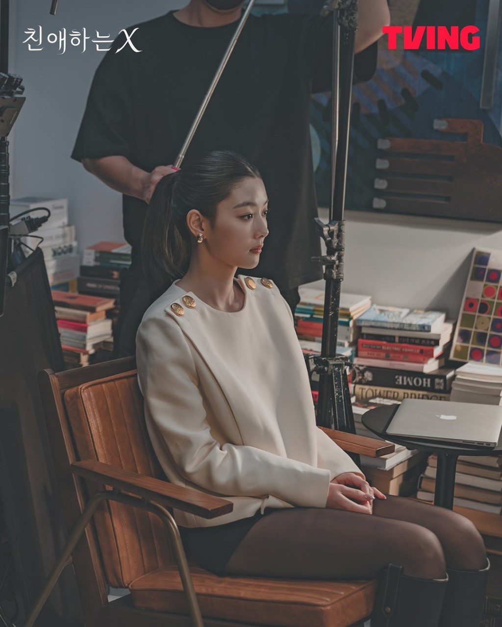 白雅珍出道成为知名女演员。