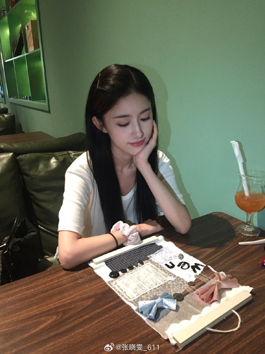 内地艺人张晓雯也是“拼布”爱好者。微博