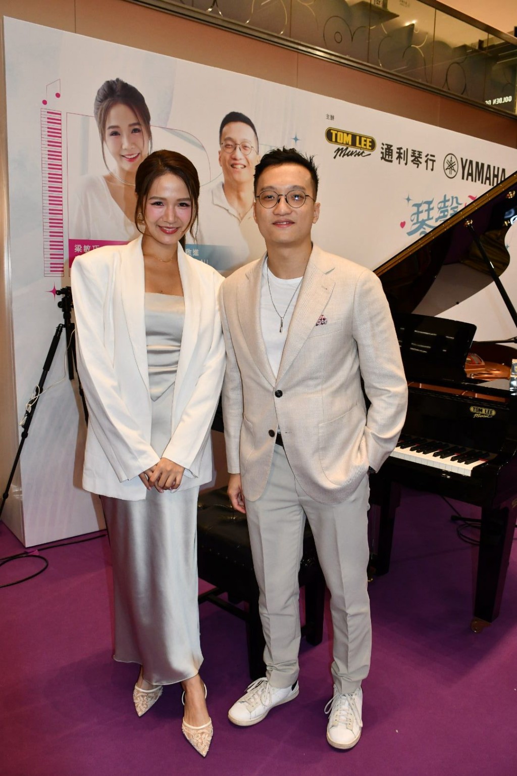 梁敏巧、Matt「M&M CP」拍住搵食。 梁敏巧、Matt「M&M CP」拍住搵食。