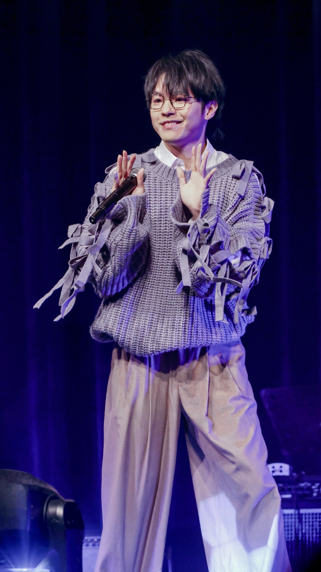 Ian昨晚（25日）应邀到中文大学联合书院担任歌唱比赛嘉宾。